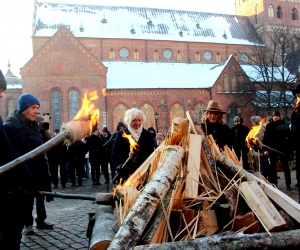 Baridādēm 35 – 20Jan2026 – Doma laukuma ugunskura aizdegšana