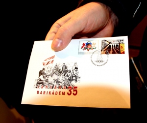 Barikādēm 35 - 13Jan2026 Svētku aploksnes zīmogošana