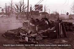 15-30_1991gadaBarikades